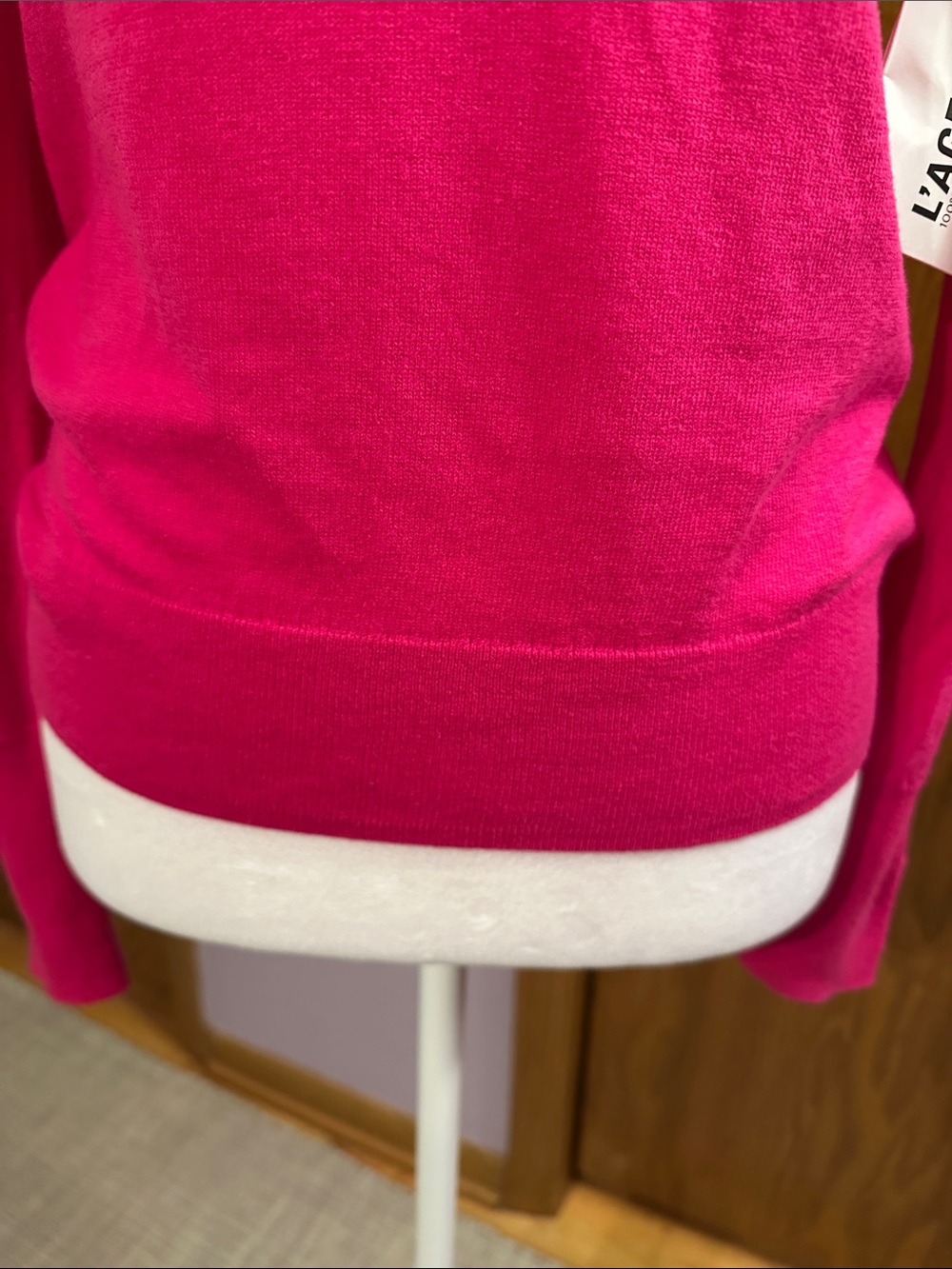 L’AGENCE Bright Fuchsia Turtleneck Top size small. - Picture 5 of 12